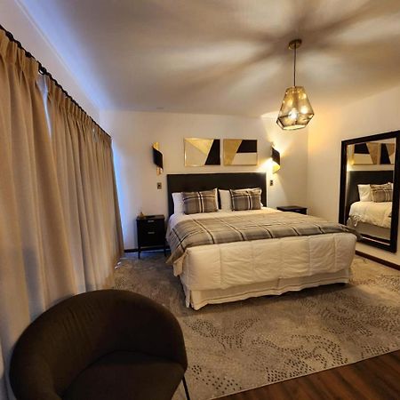 Hotel Gran Muso Los Ángeles Екстериор снимка
